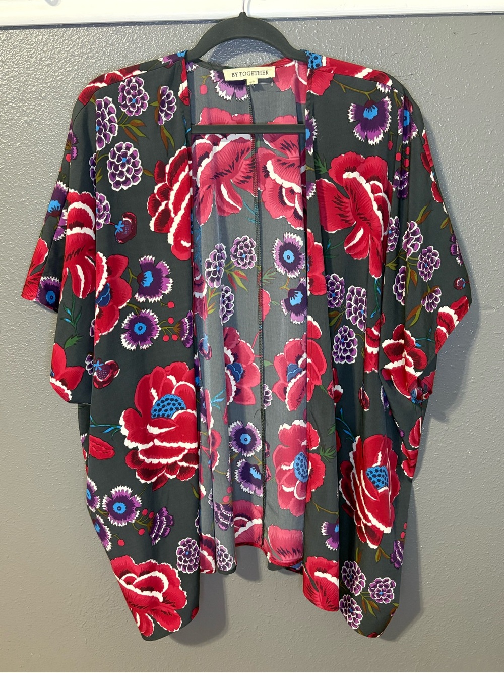 By Together kimono red and purple floral pattern size S (SKU 294)